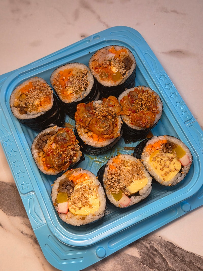 강릉 중앙시장 맛집 교동김밥 회랑 먹기 좋은 김밥 포장