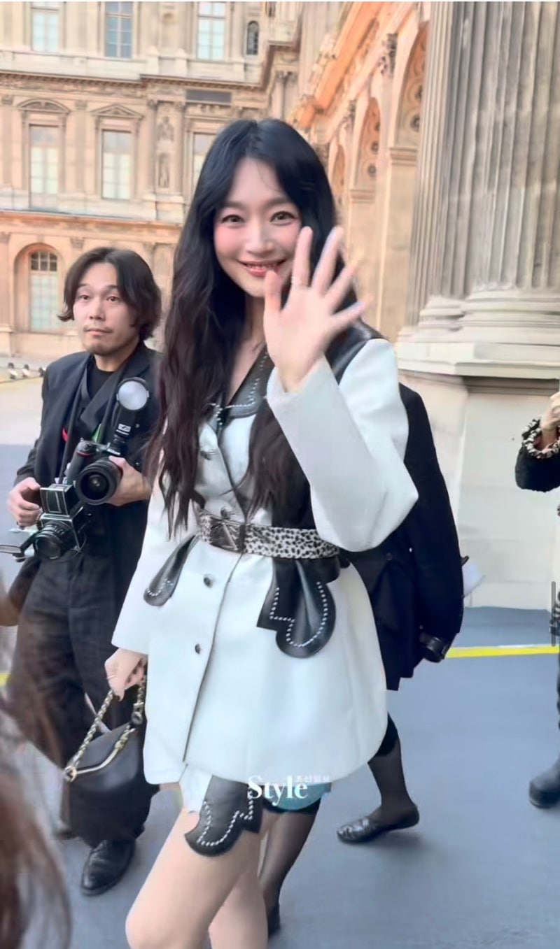신민아 루이비통 파리쇼 여전히 아름다운 40대 미모