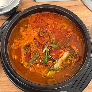 서울역 맛집 뼈해장국 잘하는 청년감자탕순대국 서울역점｜순살해장국도 맛있었던 찐후기