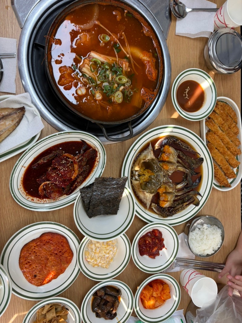 서산 천수만꽃게장 직영점 ㅣ 본점 2분 거리 게국지 태안맛집 서산맛집