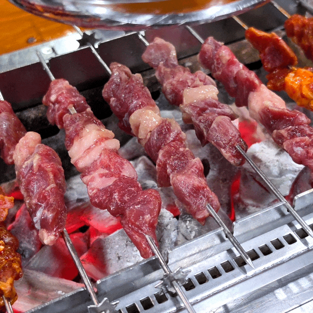 인천 연수구 선학동 흥성 양 꼬치/양 꼬치, 옥수수 국수, 소시지