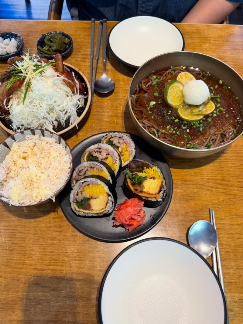 경주황리단길맛집 경주데이트코스밥집 료미 후기