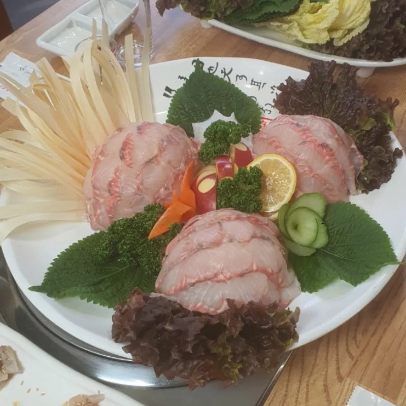 주왕산 맛집 주왕산송어에서 송어회 편견 깨졌어요 낚시터 아니어도 되네요