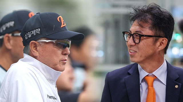 2026년 10월 10일 김경문 감독님 손혁 단장님 수고하셨습니다. 한화 이글스 VS NC 다이노스 경기 ....