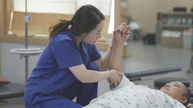 뇌경색 전조증상, 어지러움·귀 먹먹함 놓치면 위험한 신호들
