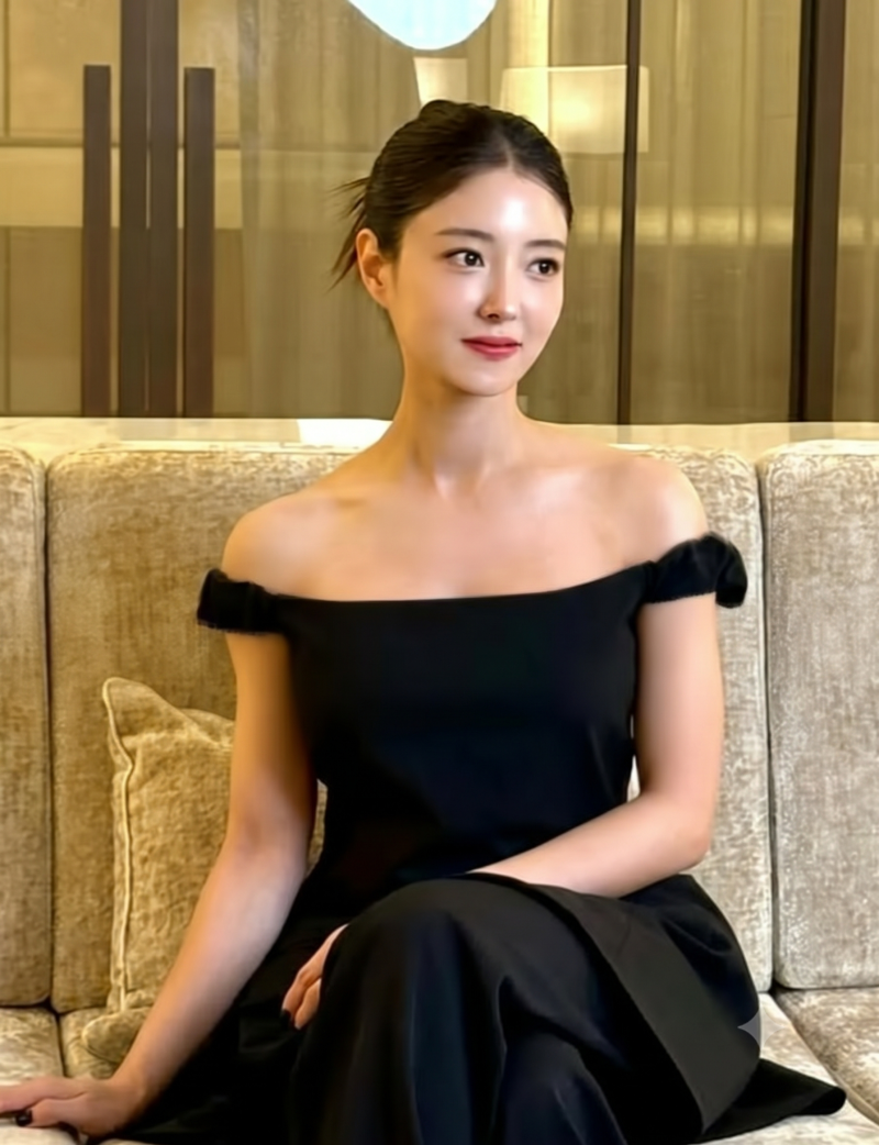 이세영 단아함의 대명사인 줄 알았는데… 머리색 바꾸고 드러낸 반전 실루엣
