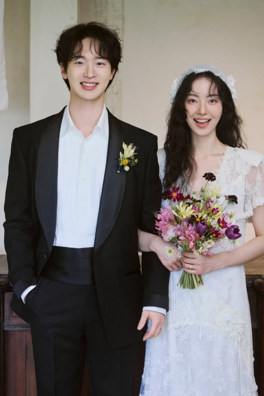 “열애설도 없었는데 오늘 결혼!” 장동윤 웨딩사진 공개 나이 키 학력 아내 김승윤 프로필 ....