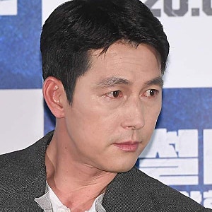 문가비 SNS 1년 침묵, 정우성 이사직 사임 혼외자 굳이 소환 왜..