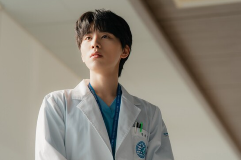 ‘닥터X’ 선배 김지원 마음 단번에 사로잡은 ‘햇살 인턴’, 알고 보니 이 배우였다고?