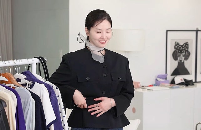 '승무원 유니폼 입은 줄..' 류이서가 착용한 30만원대 COS 자켓