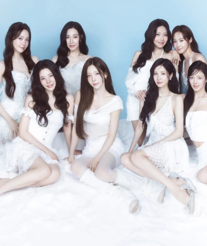 소녀시대완전체 사진 공개, 티파니의 twenty가 떠올리게 한 2027년