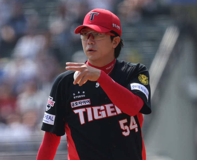 "기록이 끊겨도 실패는 아니네" KIA 양현종, 11년 연속 150이닝 뒤 12승