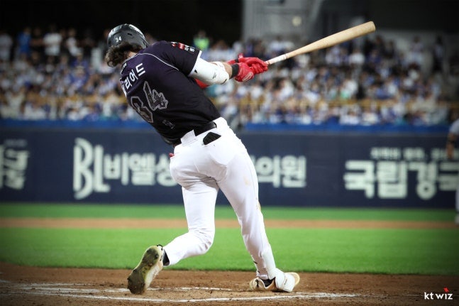 2026 KBO 종료 D-1! KT 삼성 12-3 대승, 힐리어드 44호·KIA LG 3위 결정전 경우의 수