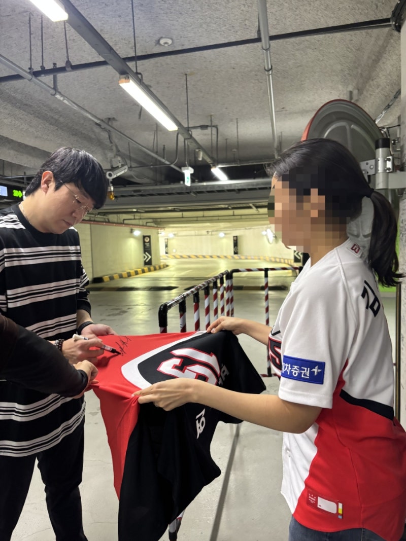 ⚾️ 기아타이거즈 광주 직관 꿀팁 총정리 | 웨이팅 없는 굿즈샵·창억떡·양현종 선수 사인 ....
