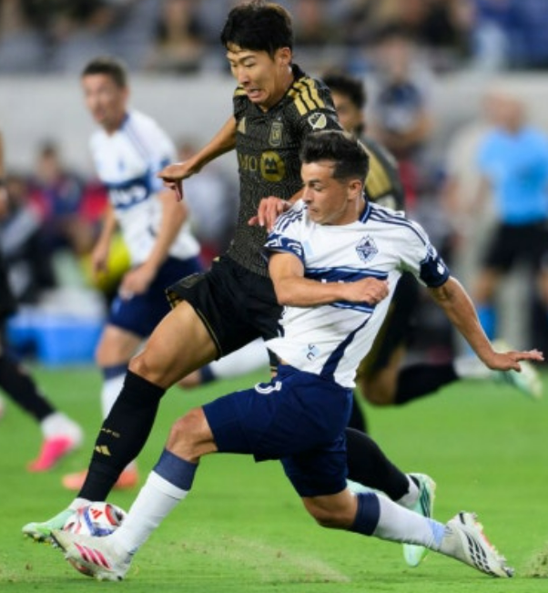 손흥민이 퇴장까지 끌어냈는데…LAFC, 10명 뛴 밴쿠버와 무승부