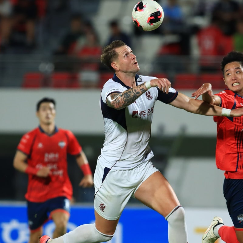 최하위 광주, 29경기 만에 울산 4-3 꺾었다 바 루아 2골 2도움