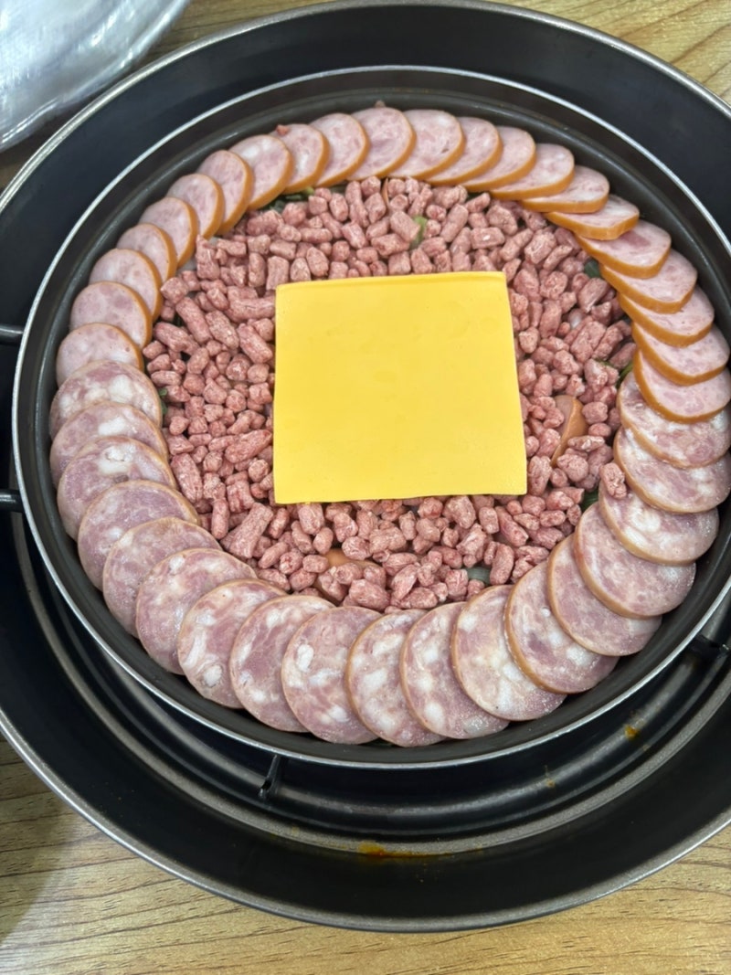 수원 시청역 부대찌개 맛집 이나경 송탄 부대찌개 후기