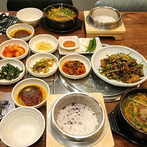 (이천 국밥 맛집) 염소탕과 염소 무침이 맛있었던 백온정 염소