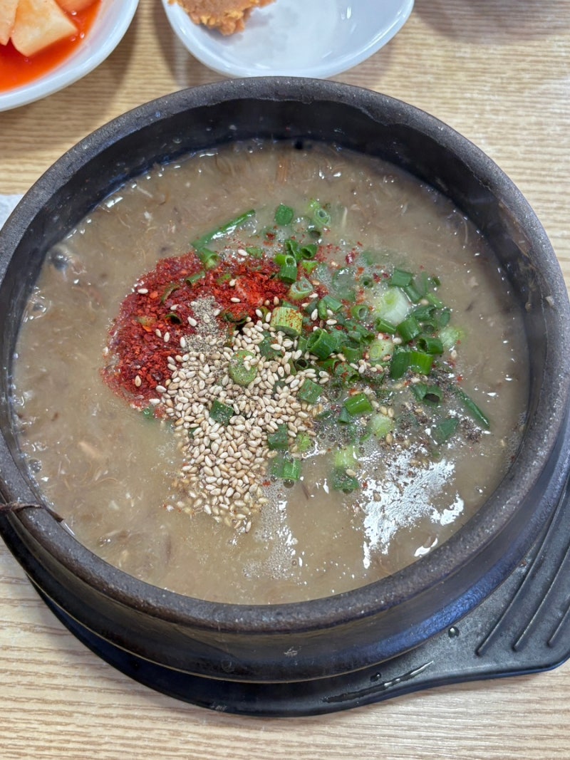 제주도 공항 근처 맛집 우진 해장국 고사리 육개장 몸국 웨이팅 주차 팁 재방문 후기