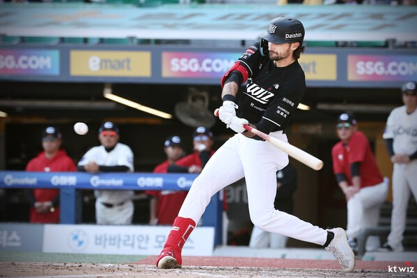 43호·44호 연타석 홈런 폭발! 힐리어드, MVP는 당연한가