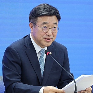 윤호중 프로필｜행안부 장관 임은정 감찰 지시, 정치이력·배우자 아내·재산 총정리