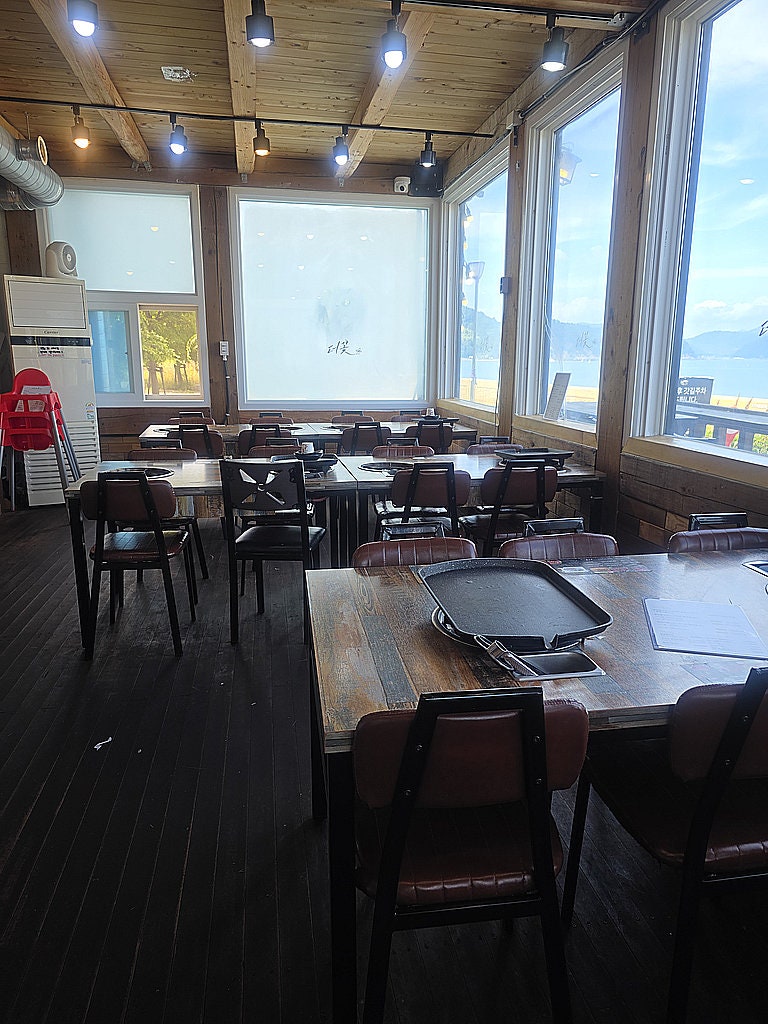 매미성 근처 숨은 맛집 거제도더꽃에서 꽃삼합구이 제대로 맛봤어요