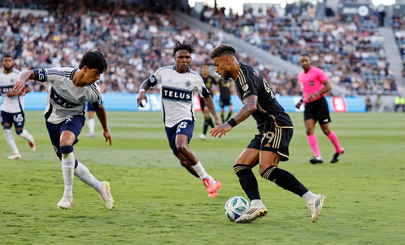 손흥민 패스로 시작된 6분 만의 퇴장…LAFC, 10명 밴쿠버에도 1-1