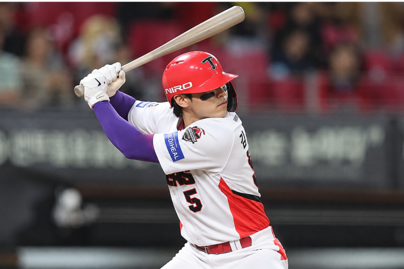 ⚾ 김도영 44호 투런포 폭발…홈런왕 굳히고 통산 100홈런도 눈앞