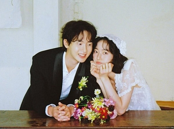 장동윤 김승윤 결혼, 정사일에 올린 웨딩마치 장동윤 사주로 보니