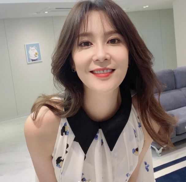 "영화 개봉날 이혼을 통보했는데..."돈때문에 전남편과 다시만나 예능 찍었다는 여배우의 솔....