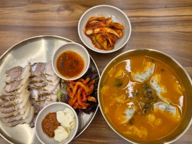 서현역 맛집 점심 강남교자｜얼큰수제비·보쌈 후기