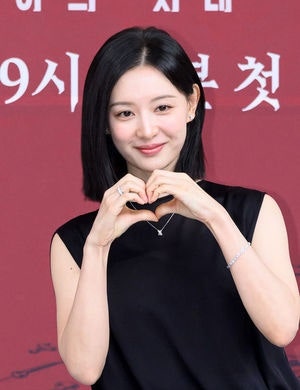 "김부장도 제쳤다"… 김지원 '닥터X' 첫방부터 시청률 두 자릿수 돌파 흥행 신화