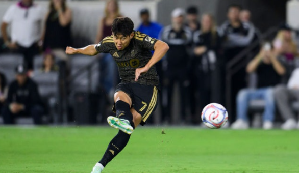[MLS] 손흥민 상대 퇴장 유도 활약에도… LAFC 밴쿠버전 1-1 아쉬운 무승부 (6골 13도움)