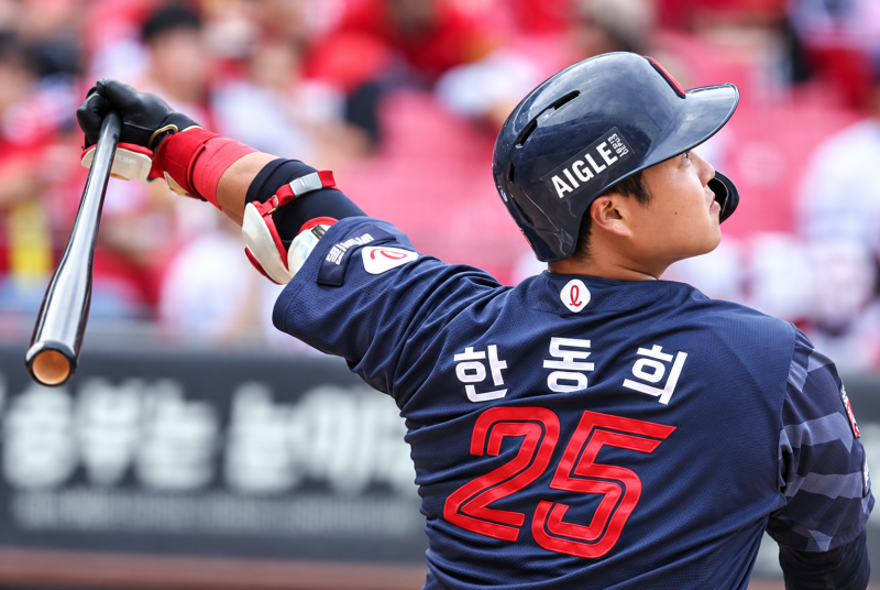 가을야구 못 가도 고춧가루는 맵다... 롯데 한동희, KIA 발목 잡았다