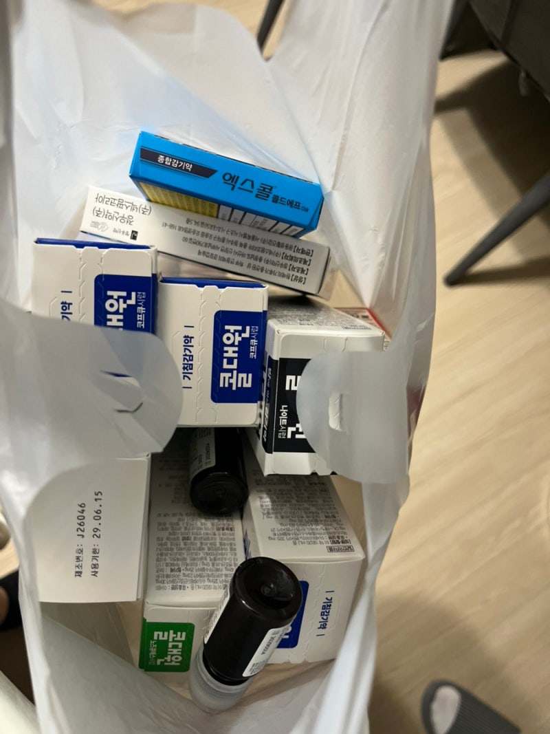 [상비약 추천] 올 겨울 감기 대비 약국 털기 : 출산 후 면역력 저하, 콜대원 종류별 비교와 글....