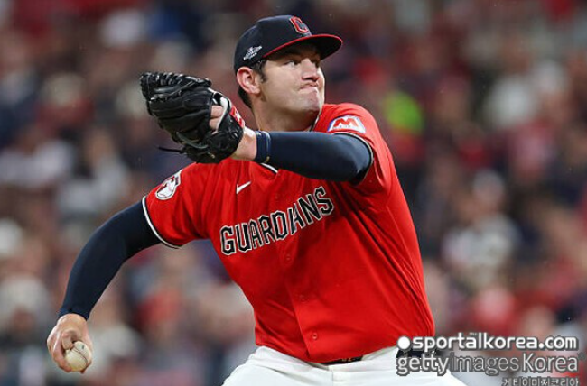 [MLB]"충격적...마무리 뛰고 하루 뒤에 선발로 나왔다?"5⅔이닝 12K 노히트 쓴 'MLB 최동원'의 피....
