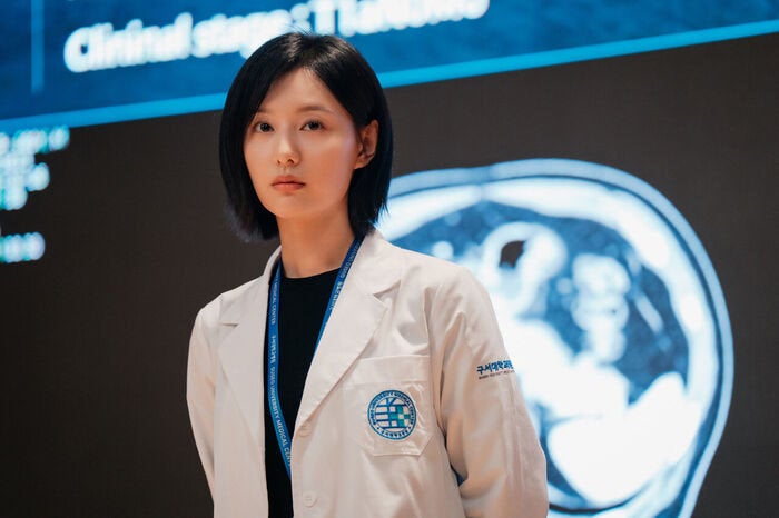 김지원·김유정 드라마 엔딩에 뜬 추모 자막, 시청자들 눈물 쏟은 그 이름 뭐길래