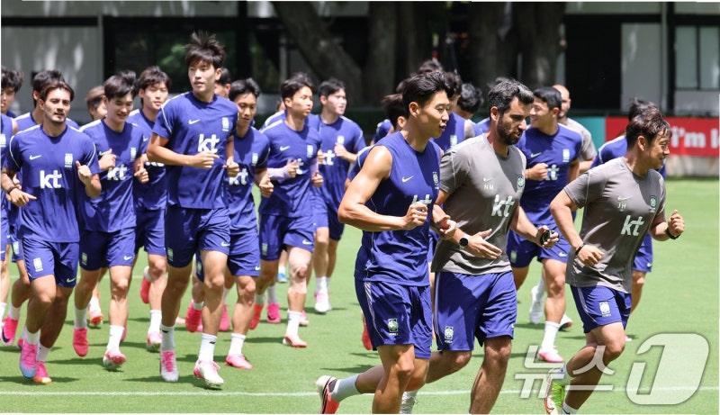 이틀 훈련, 하루 반나절 외박…모레노호 경기력 부진의 숨겨진 이유