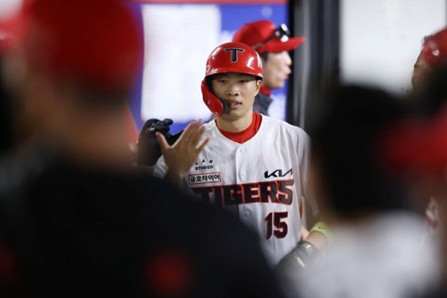 "팀을 위해서" 20-20 대신 번트 댄 박재현, KIA 4-2 승리의 시작이었다