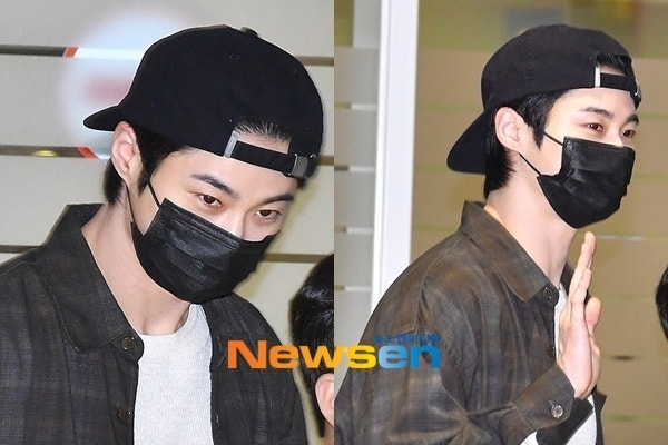변우석 파격 새깅룩 포착, 출국길 찰나의 순간 노출된 언더웨어 밴드