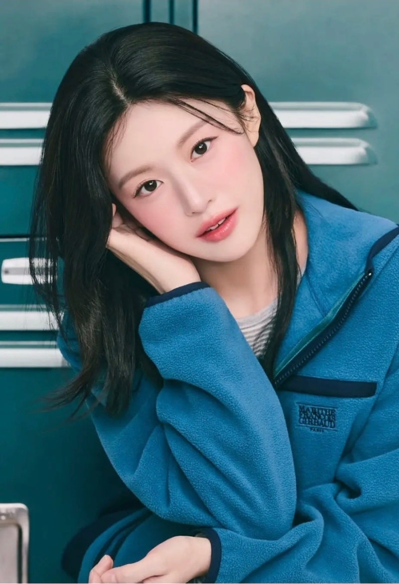 고윤정 마리떼 플리스 아노락 패딩 조합, 왜 스커트랑 입었을까? 착장 파헤치기