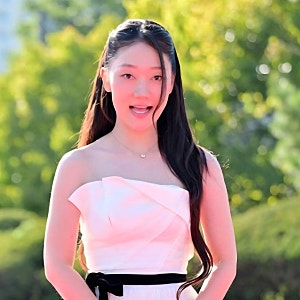 박경혜 드레스 피팅, 다섯 벌 중 고른 건 흰색과 검은 리본