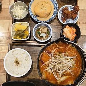 기흥 롯데아울렛 맛집 코코로벤또 기혼함박정식 김치카츠나베정식 추천 내돈내산 후기