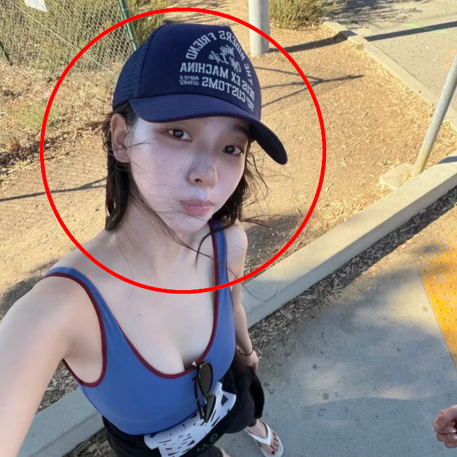 "서핑복 상의 내렸더니.." 카리나가 서핑 후 공개한 놀라운 민낯