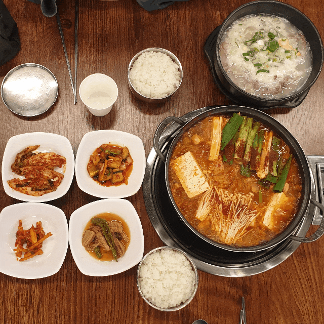 이천하이닉스맛집 더드림 바베큐하우스 이천하이닉스점 점심특선 우족탕 후기
