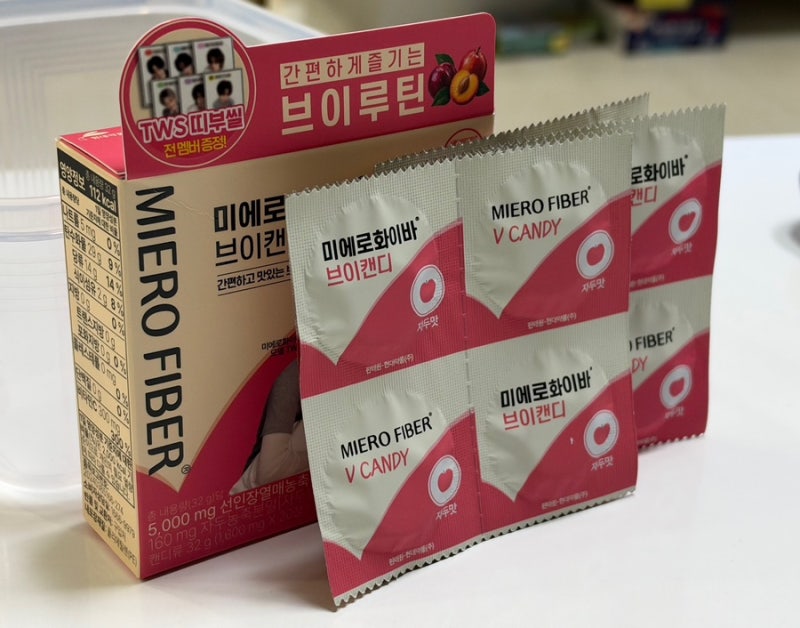 브이캔디 올리브영신상 씹어먹는 이너케어 투어스 띠부씰 기획팩 솔직 후기