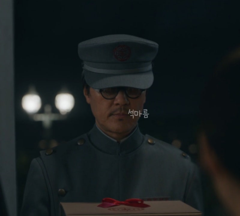 5년 만에 복귀한 감우성, 케이크 배달부로 총 겨누더니 알고보니? (100일의 거짓말)