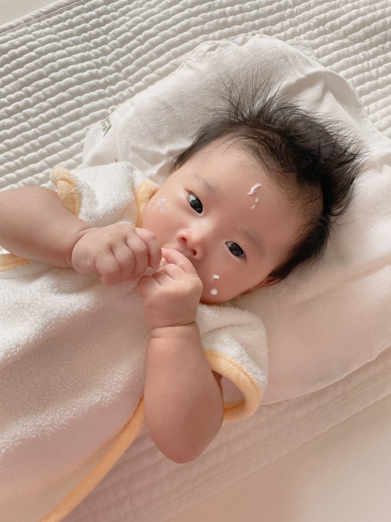 육오빠 워시빕 후기｜아기 세수할 때 유용한 세안턱받이