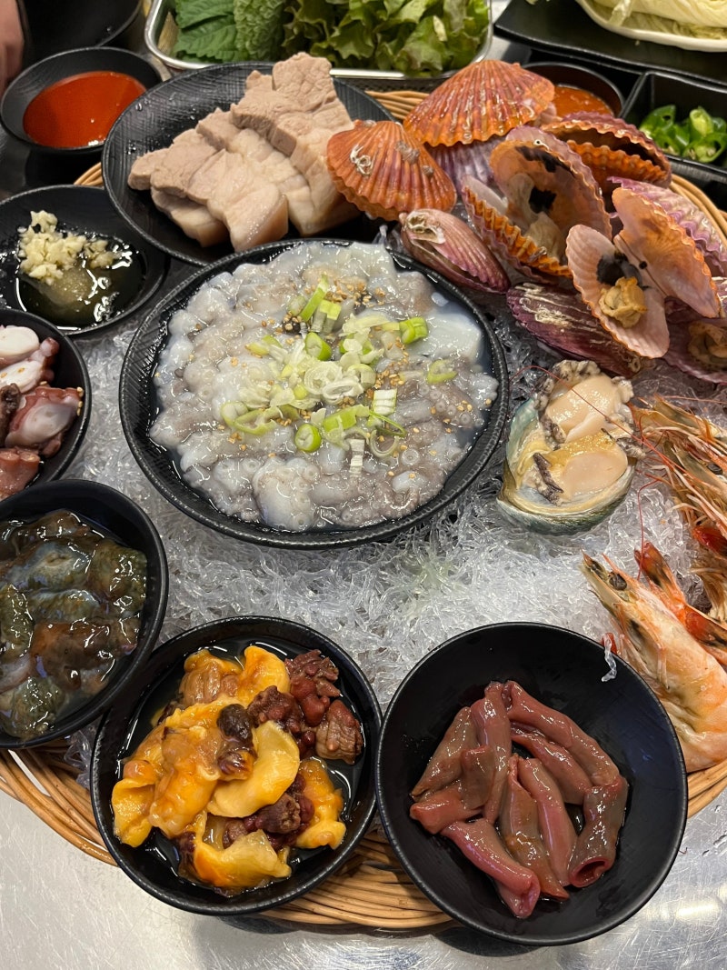울산 삼산 술집 삼산연화리 | 신선한 해산물 모듬과 제철 전어회 맛집