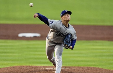 [NLCS 1차전] 다저스, 뼈아픈 1-2 역전패! 스쿠발 무너졌지만... 2차전 출격 '가을 사나이' 야마모....